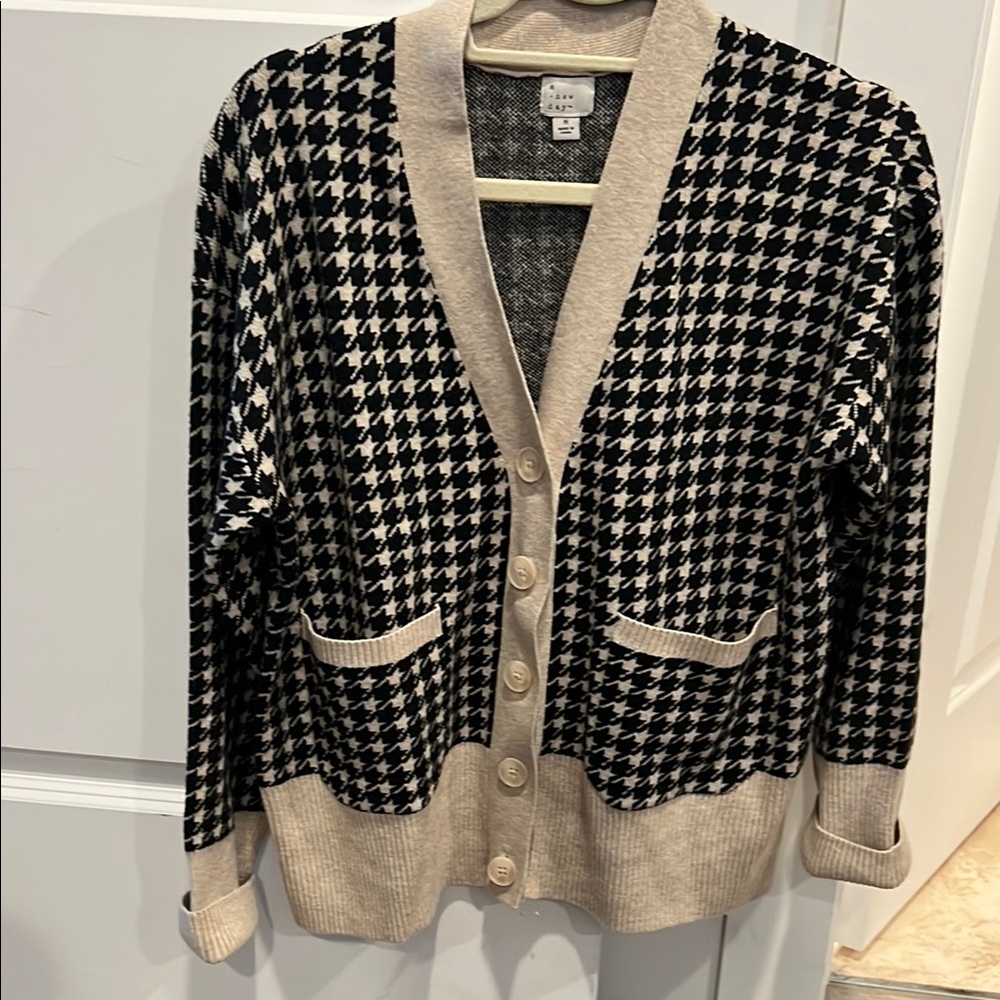 Women's Houndstooth Cardigan Sweater